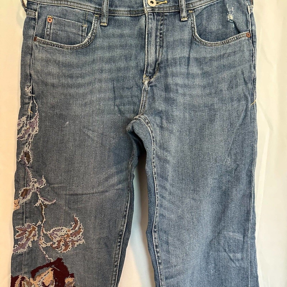 Anthropologie Pilcro Embroidered Slim Boyfriend Jeans 28x28 Mid Rise Indie/Boho